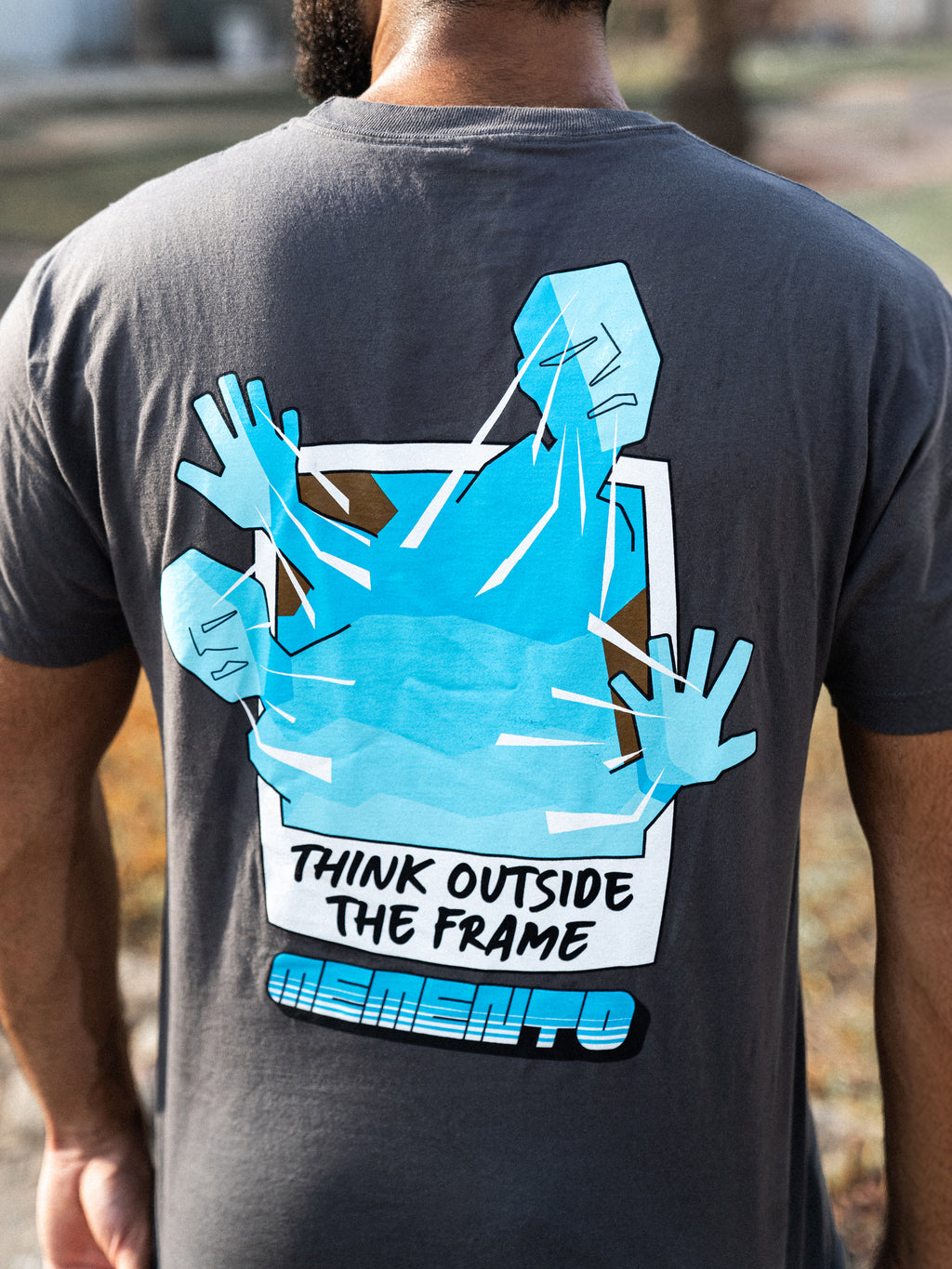 Think Outside the Frame T-shirt - Grey