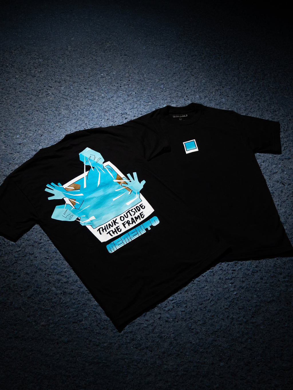 Think Outside the Frame T-shirt - Black
